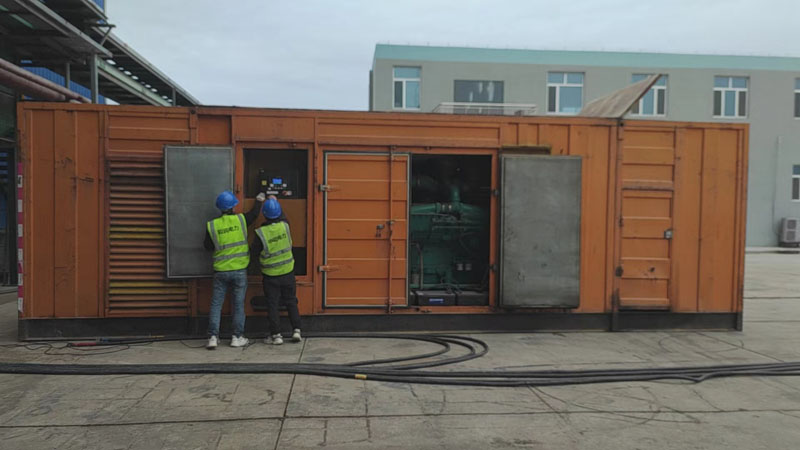 金安如何检查柴油发电机组的机油油位?